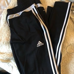 adidas sweatpant joggers